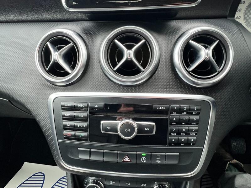 MERCEDES-BENZ A CLASS 1.5 A180 CDI Sport Edition  2015