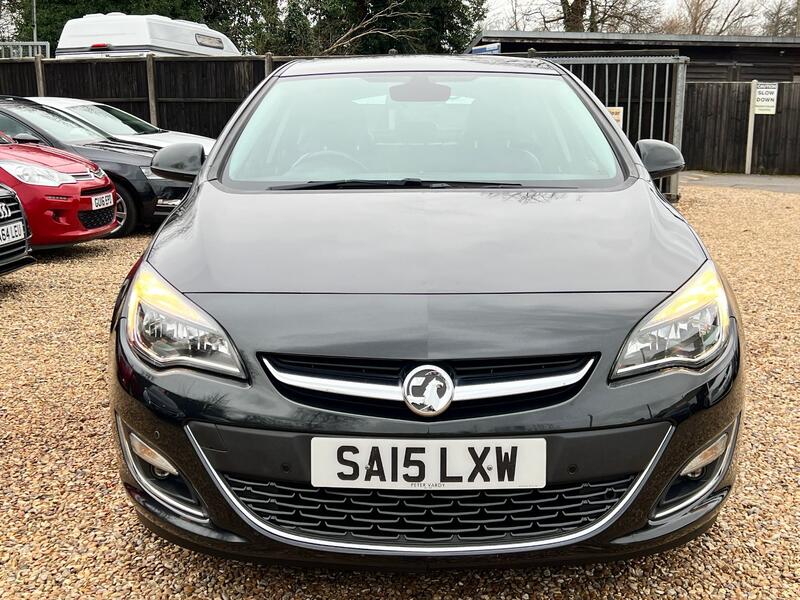 VAUXHALL ASTRA 1.6 i Elite  2015