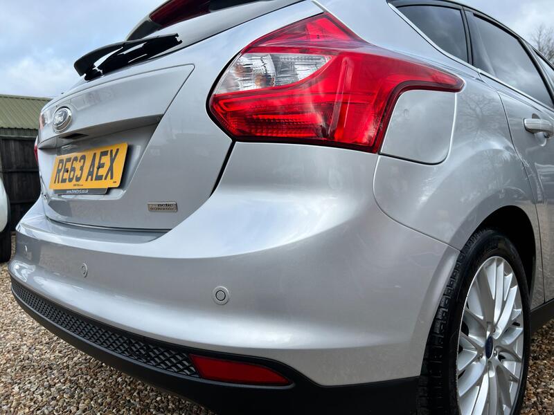 FORD FOCUS 1.6 TDCi Zetec  2013