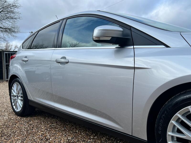 FORD FOCUS 1.6 TDCi Zetec  2013