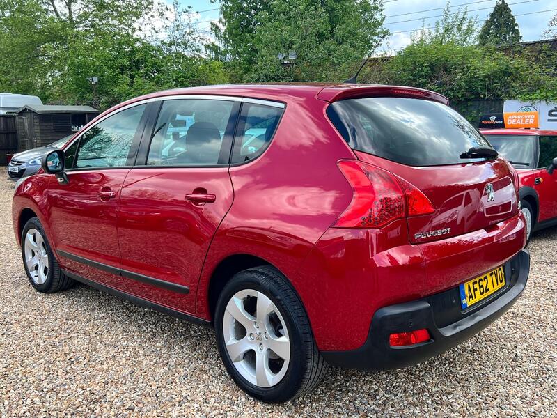 PEUGEOT 3008 2.0 HDi Active  2012