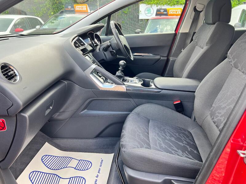 PEUGEOT 3008 2.0 HDi Active  2012