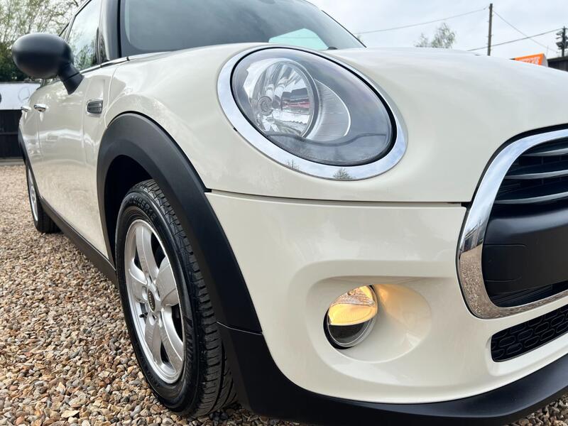 MINI HATCH 1.5 5-Door Hatch One D 2017