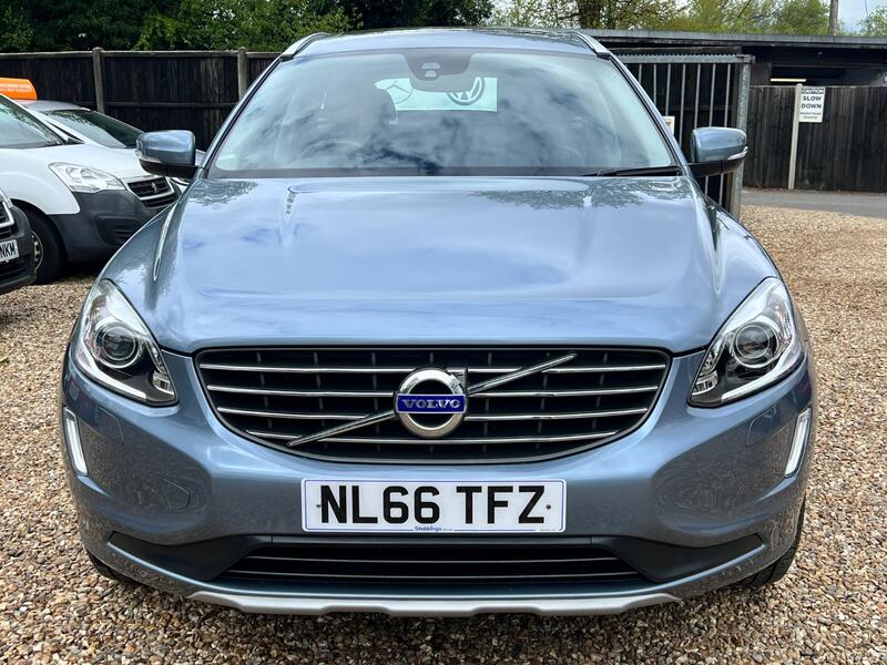 VOLVO XC60 2.0 SE Lux Nav D4 2016