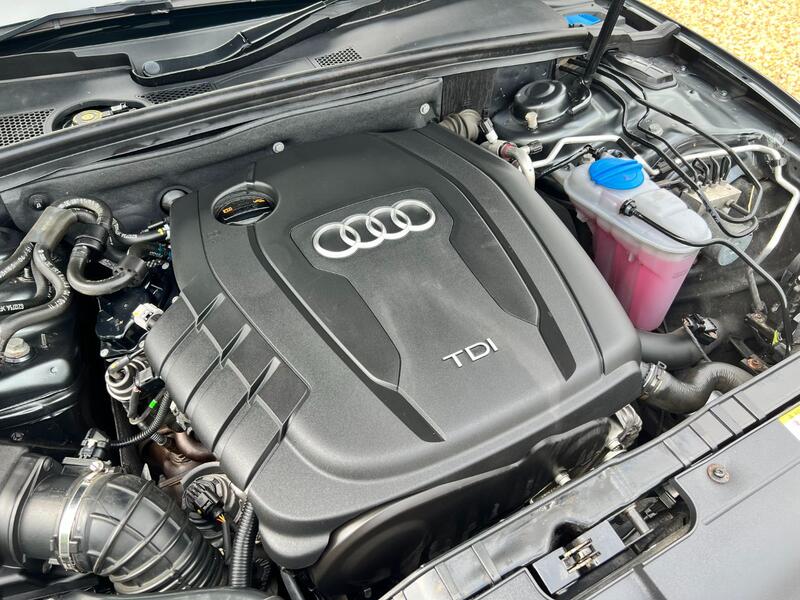 AUDI A5 2.0 TDI S line 2012