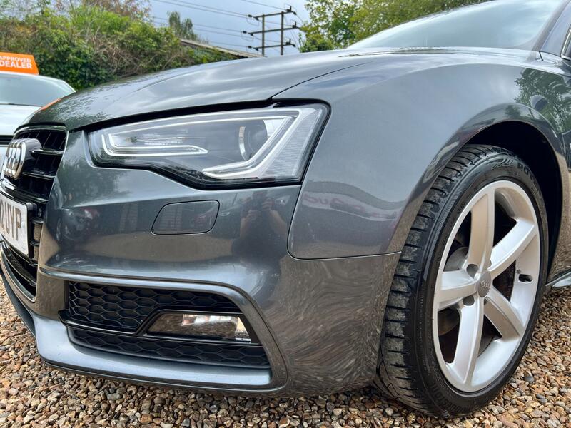 AUDI A5 2.0 TDI S line 2012