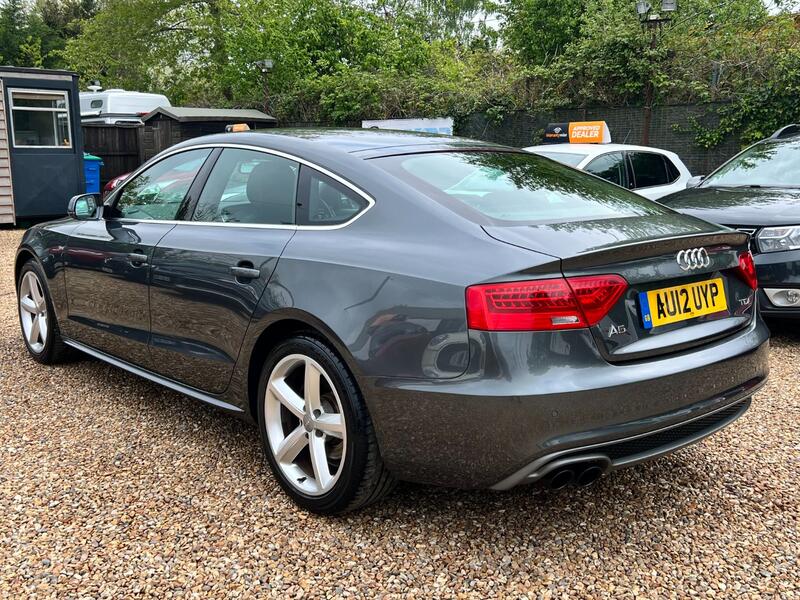 AUDI A5 2.0 TDI S line 2012