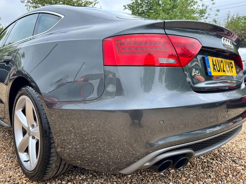 AUDI A5 2.0 TDI S line 2012