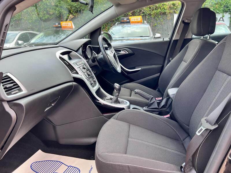 VAUXHALL ASTRA 2.0 CDTi SRi 2013