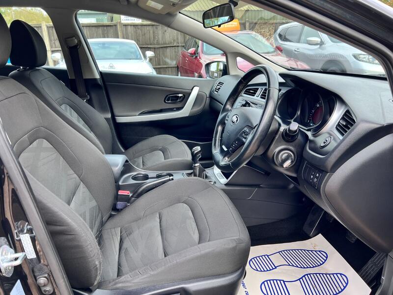 KIA CEED 1.4 CRDi VR7 2015