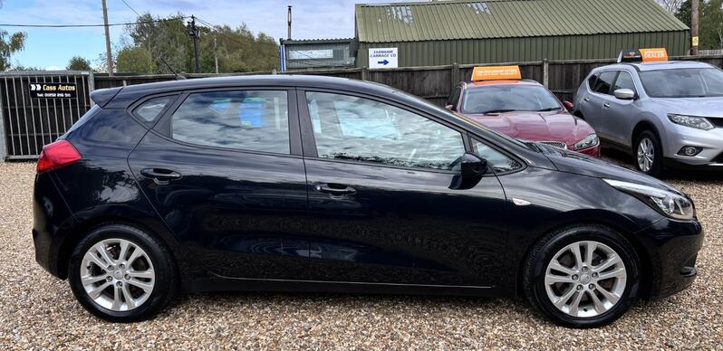 KIA CEED 1.4 CRDi VR7 2015