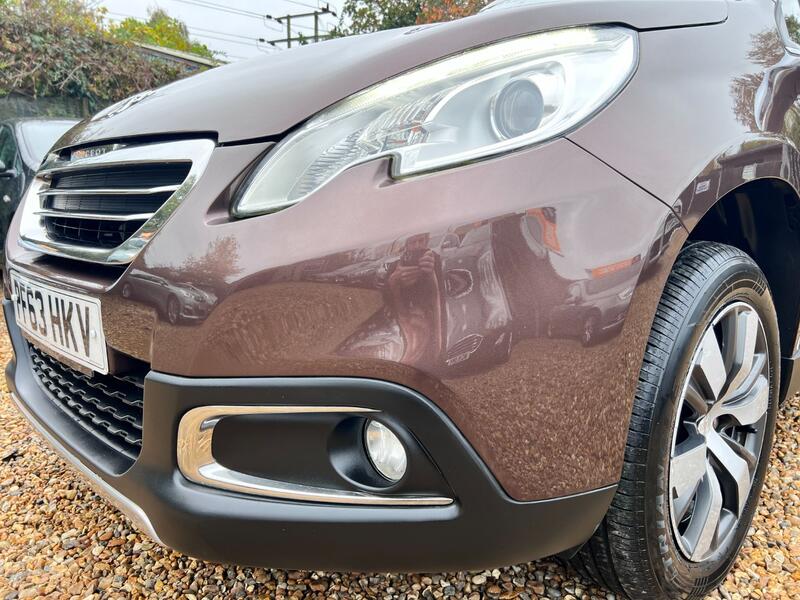 PEUGEOT 2008 1.6 e-HDi Allure 2014
