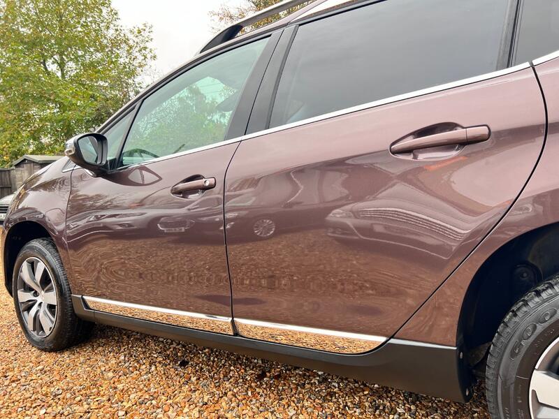 PEUGEOT 2008 1.6 e-HDi Allure 2014