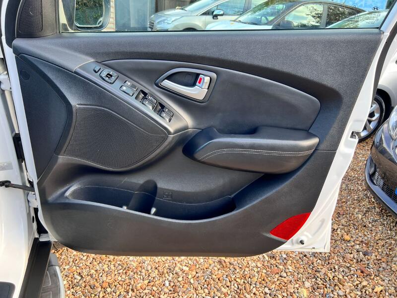 HYUNDAI IX35 1.7 CRDi Premium 2014