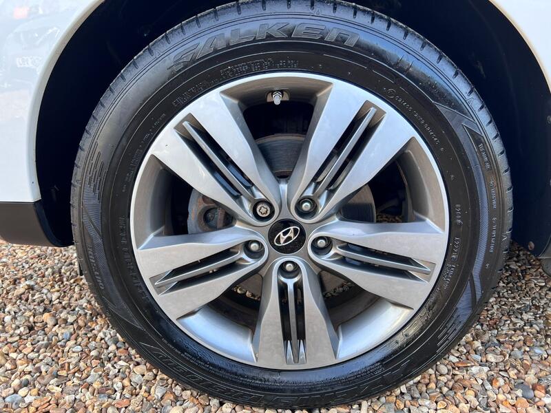 HYUNDAI IX35 1.7 CRDi Premium 2014