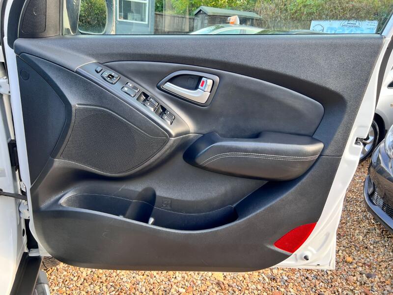 HYUNDAI IX35 1.7 CRDi Premium 2014