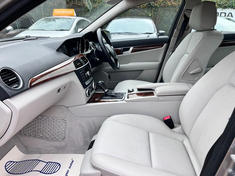 MERCEDES-BENZ C CLASS 1.8 C180 BlueEfficiency Elegance Edition 125 2011