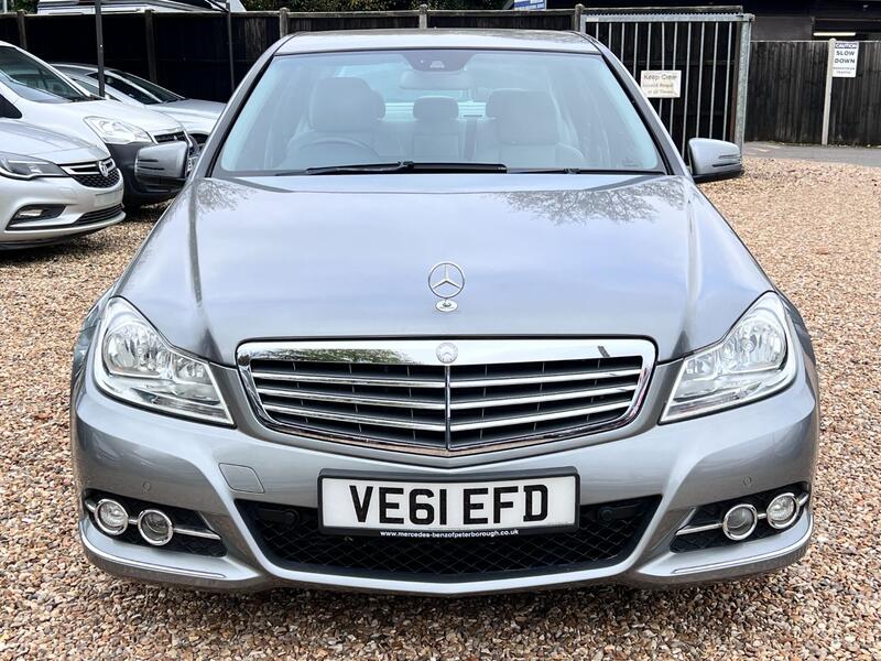 MERCEDES-BENZ C CLASS 1.8 C180 BlueEfficiency Elegance Edition 125 2011