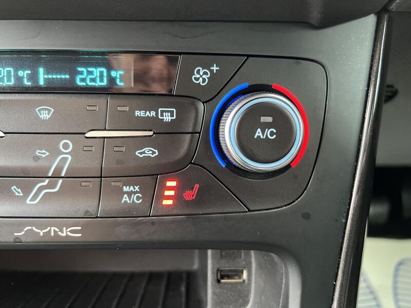 FORD FOCUS 1.0 T EcoBoost Titanium X 2014