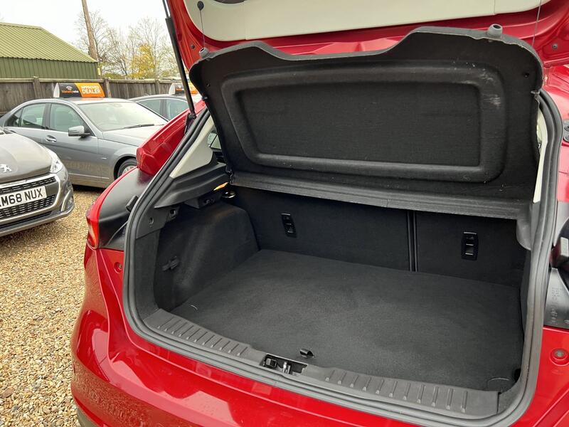 FORD FOCUS 1.0 T EcoBoost Titanium X 2014
