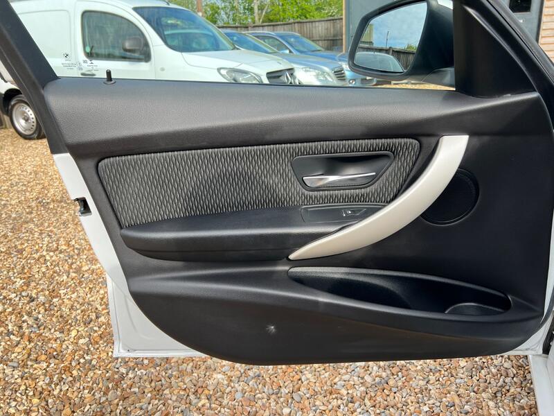 BMW 3 SERIES 2.0 318d SE Saloon 2018