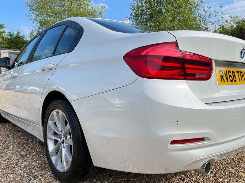 BMW 3 SERIES 2.0 318d SE Saloon 2018