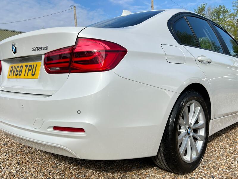 BMW 3 SERIES 2.0 318d SE Saloon 2018