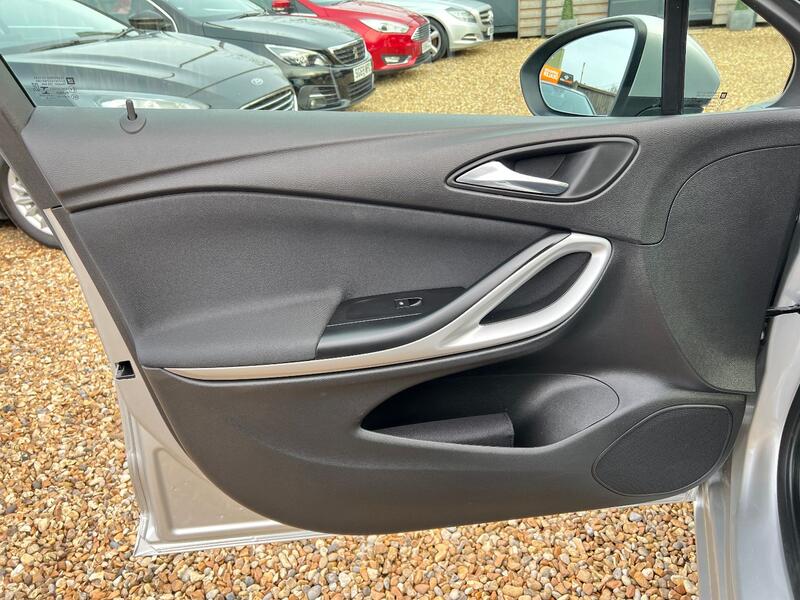 VAUXHALL ASTRA 1.6 CDTi Design 2018