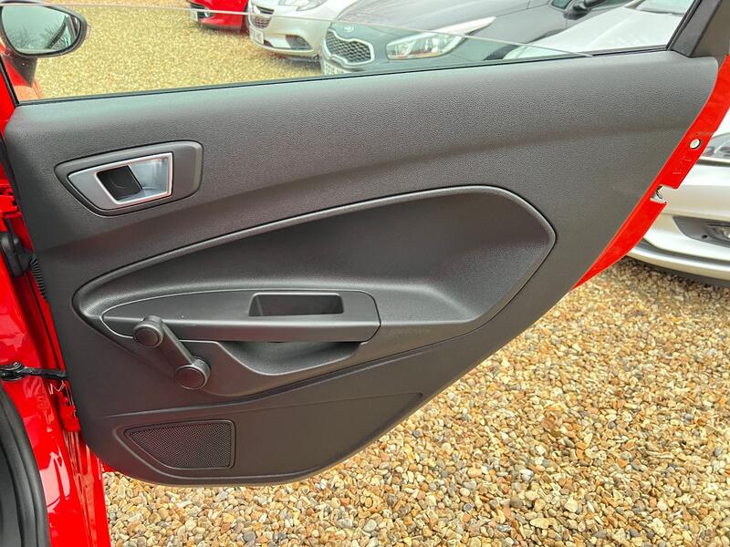 FORD FIESTA 1.3 Style 2013