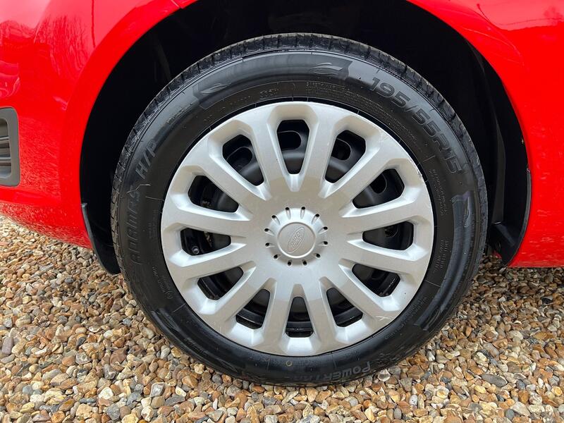 FORD FIESTA 1.3 Style 2013