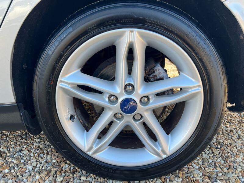 FORD FOCUS 1.5 T EcoBoost Titanium 2017