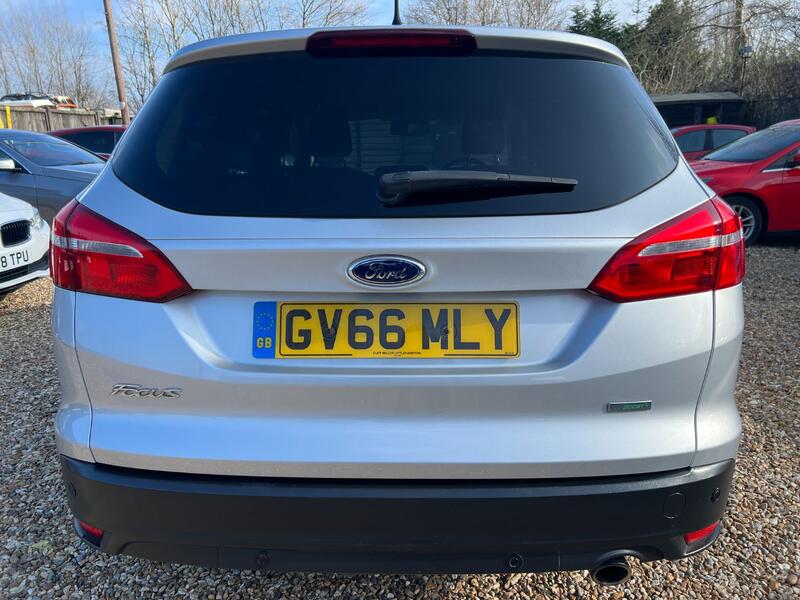 FORD FOCUS 1.5 T EcoBoost Titanium 2017