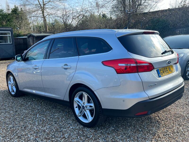 FORD FOCUS 1.5 T EcoBoost Titanium 2017