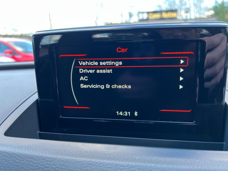AUDI Q3 2.0 TDI SE 2014