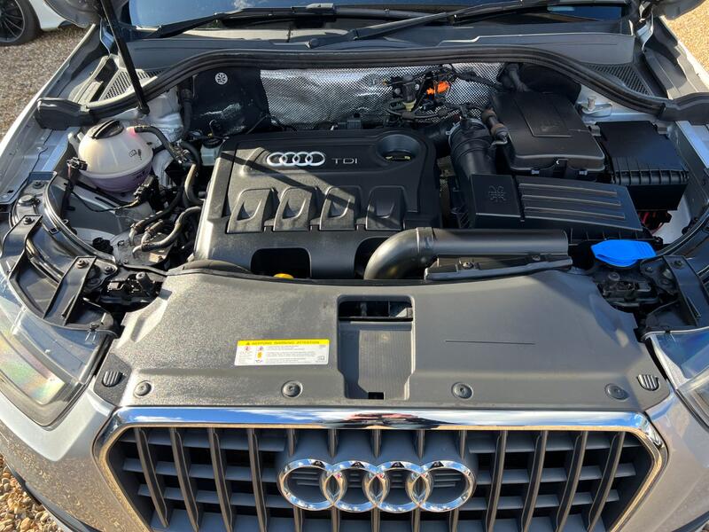 AUDI Q3 2.0 TDI SE 2014