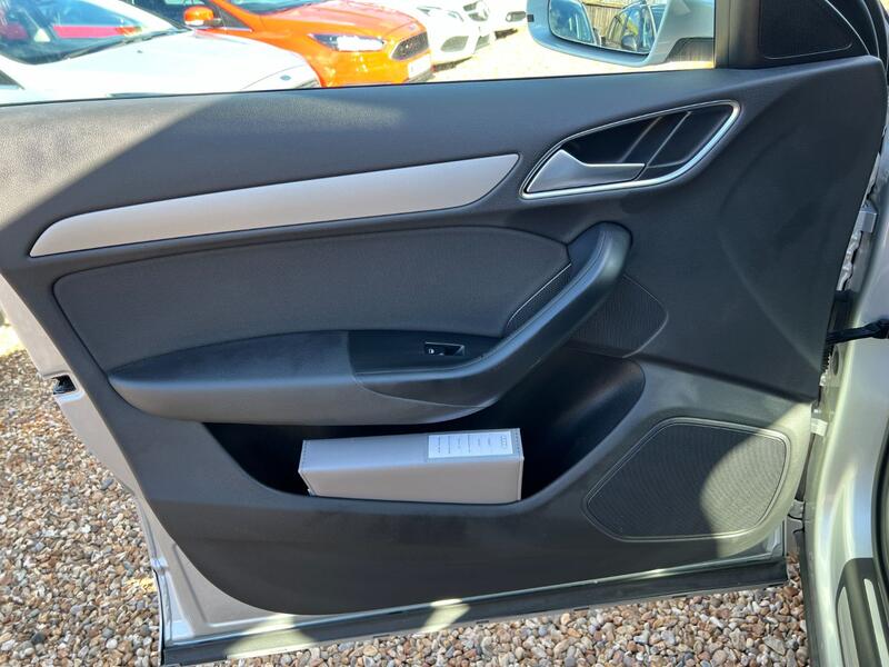 AUDI Q3 2.0 TDI SE 2014