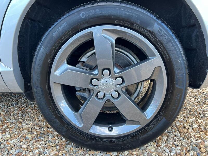 AUDI Q3 2.0 TDI SE 2014