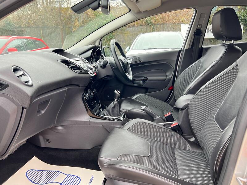 FORD FIESTA 1.6 TDCi Titanium X 2014