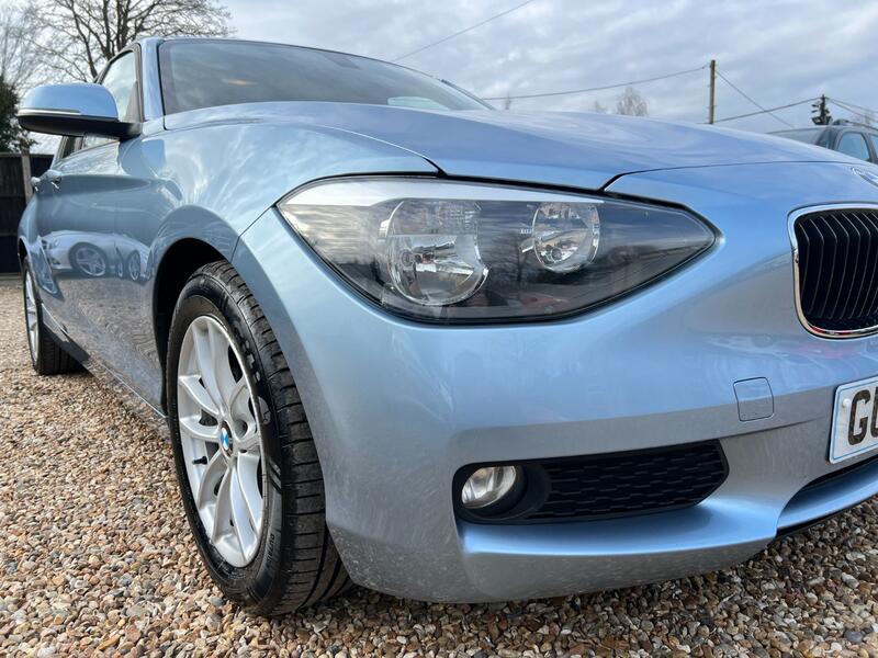 BMW 1 SERIES 2.0 118d SE Sport 5-door 2012