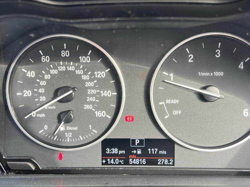 BMW 1 SERIES 2.0 118d SE Sport 5-door 2012