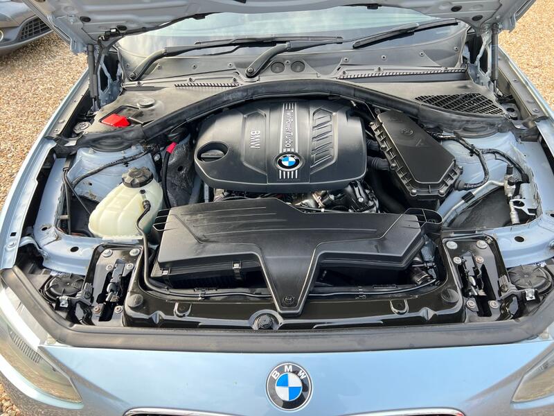 BMW 1 SERIES 2.0 118d SE Sport 5-door 2012