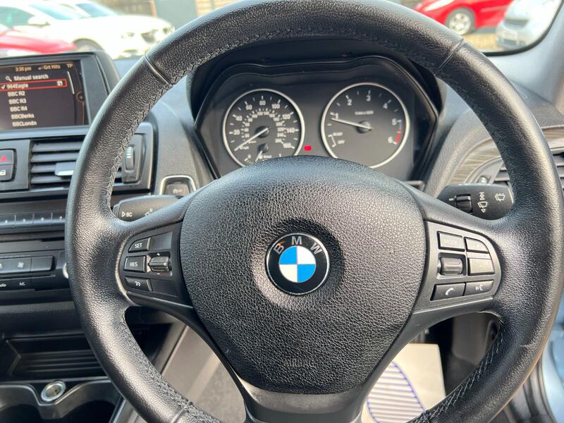 BMW 1 SERIES 2.0 118d SE Sport 5-door 2012