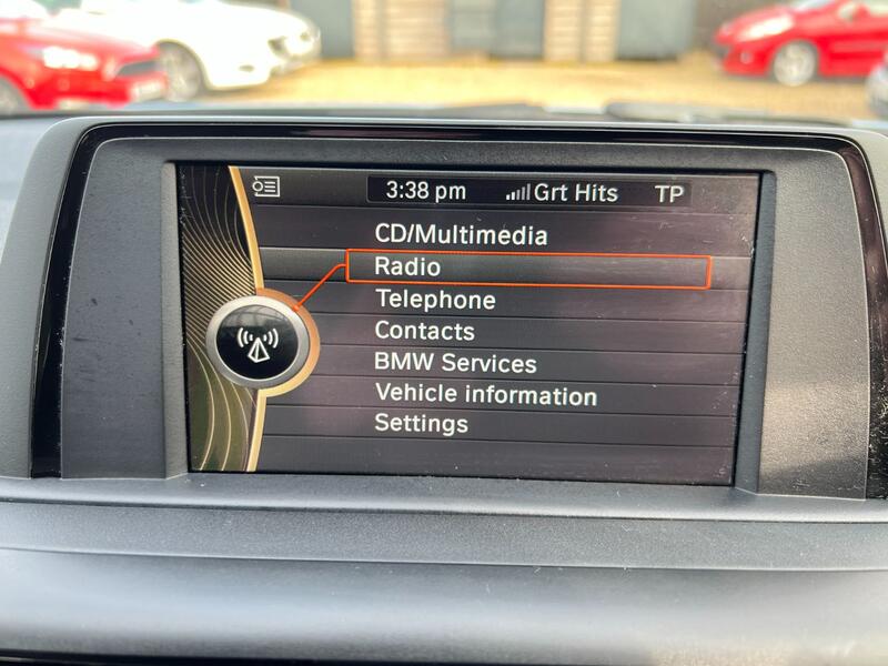 BMW 1 SERIES 2.0 118d SE Sport 5-door 2012