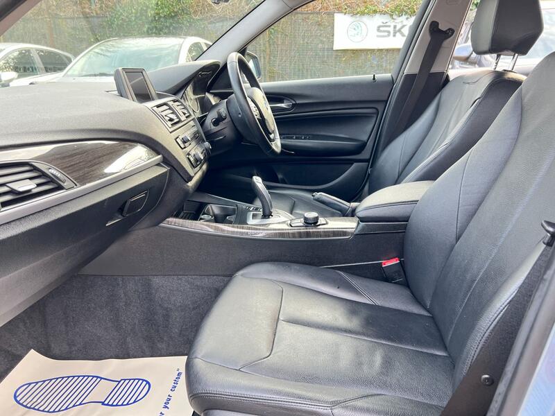 BMW 1 SERIES 2.0 118d SE Sport 5-door 2012