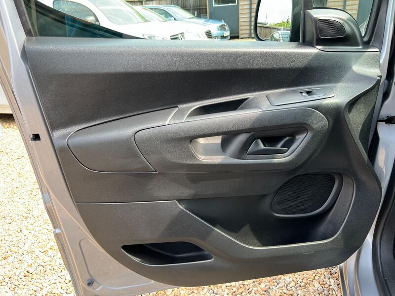 VAUXHALL COMBO 1.6 Turbo D 2000 Edition 2019