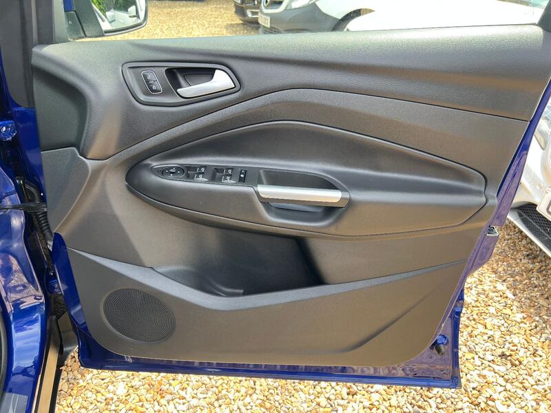 FORD KUGA 2.0 TDCi Titanium 2017