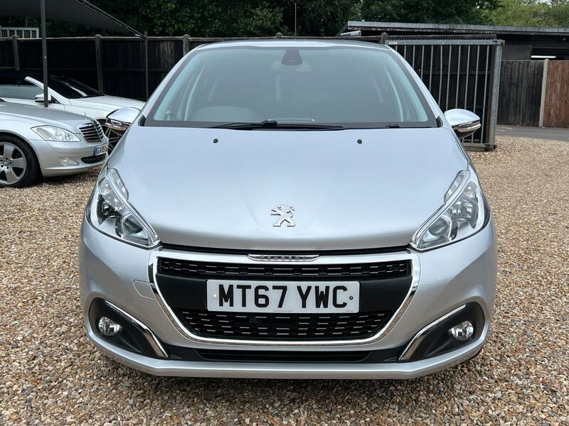 PEUGEOT 208 1.2 PureTech Allure 2017