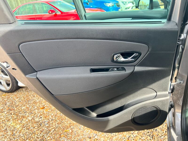 RENAULT SCENIC 1.5 DCI Energy Limited 2015