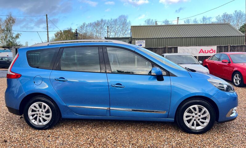 RENAULT GRAND SCENIC 1.5 dCi Dynamique Nav  * SEVEN SEATER 2015