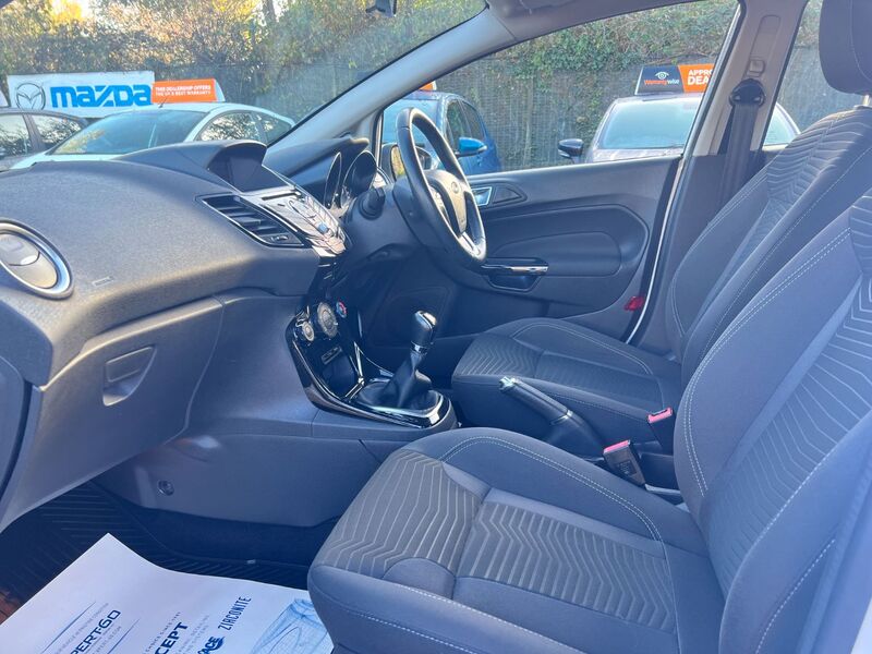 FORD FIESTA 1.2 Zetec * LOW MILES + NAV * 2017